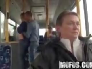Lindsey olsen - ass-fucked päällä the julkinen bussi - mofos.