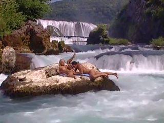 Dora venter - waterfall malaswa film